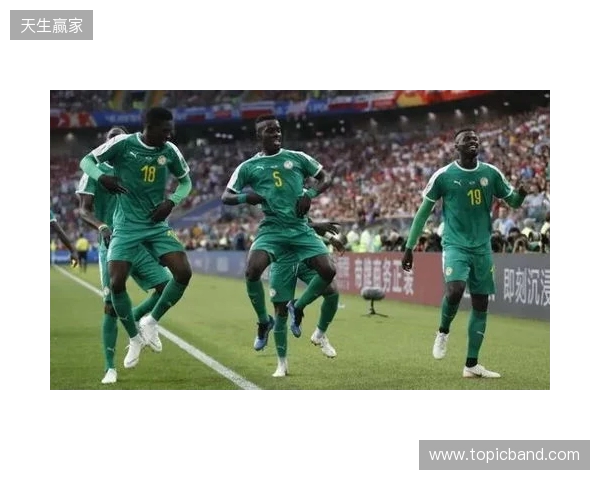 卡什：跟莱万并肩作战感觉很棒；希望能随波兰再踢一次世界杯